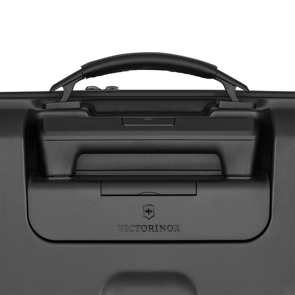 Mythic Global Carry-On