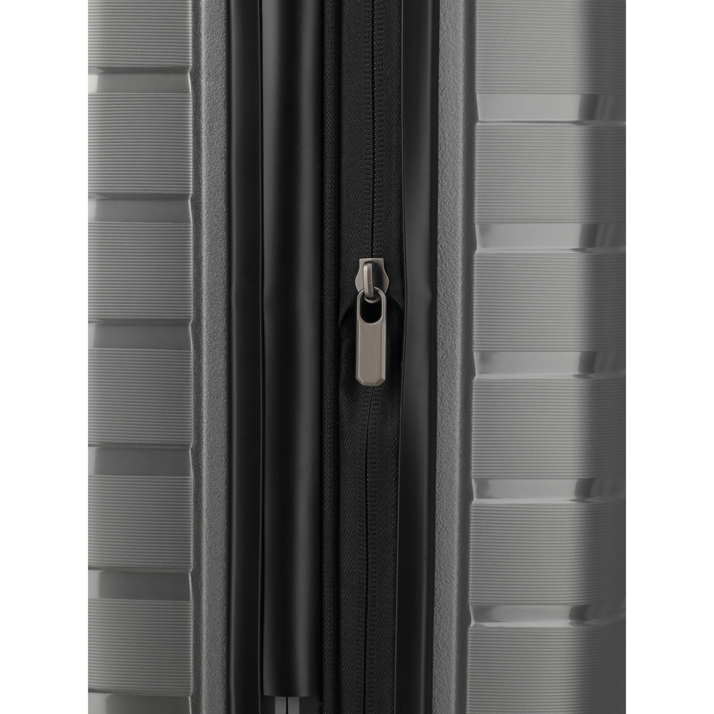 Lieblingstasche Air Base trolley suitcase featuring a durable grey hardshell exterior and a sturdy black zipper.
