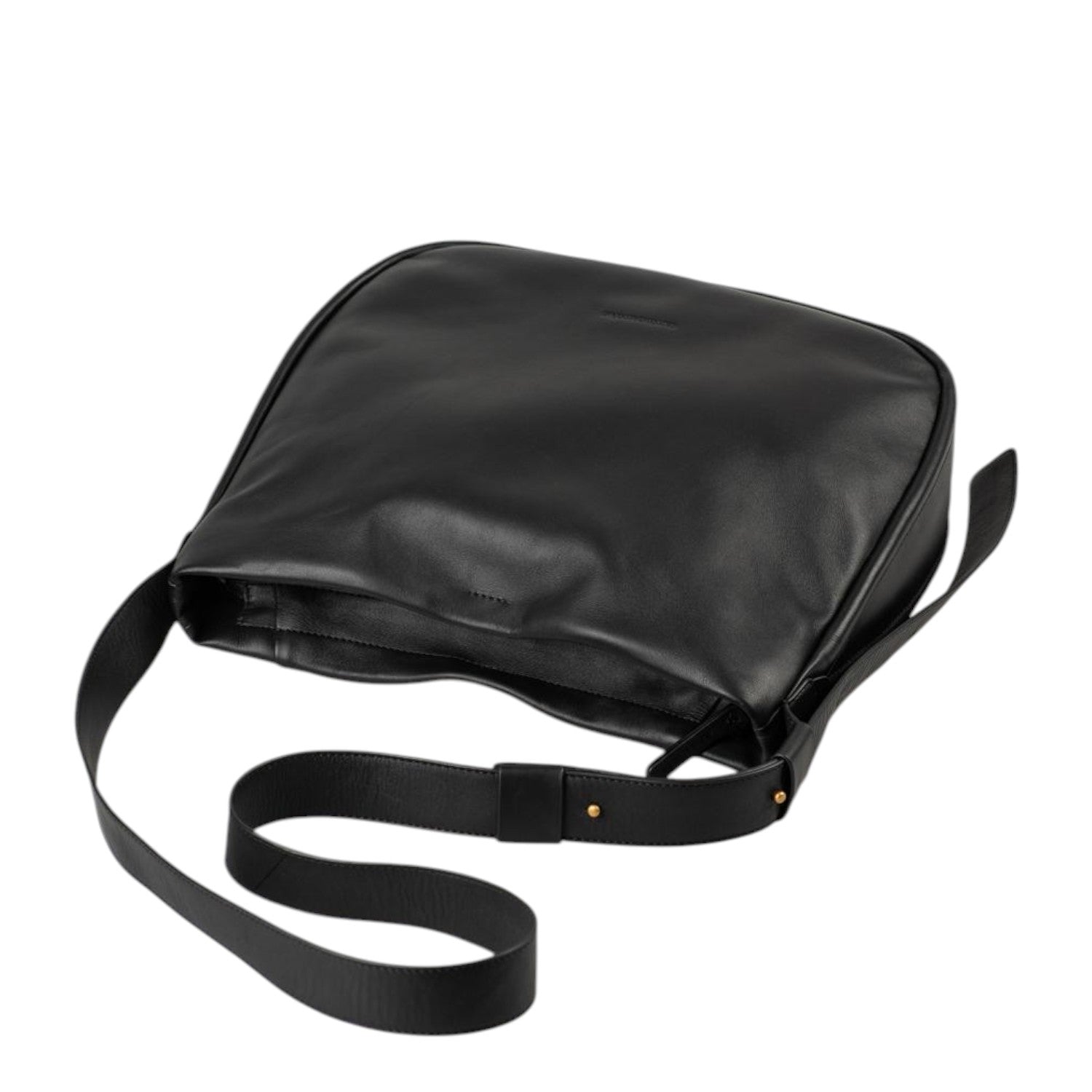Lieblingstasche Coral black leather shoulder bag with a minimalist design and adjustable strap on a white background