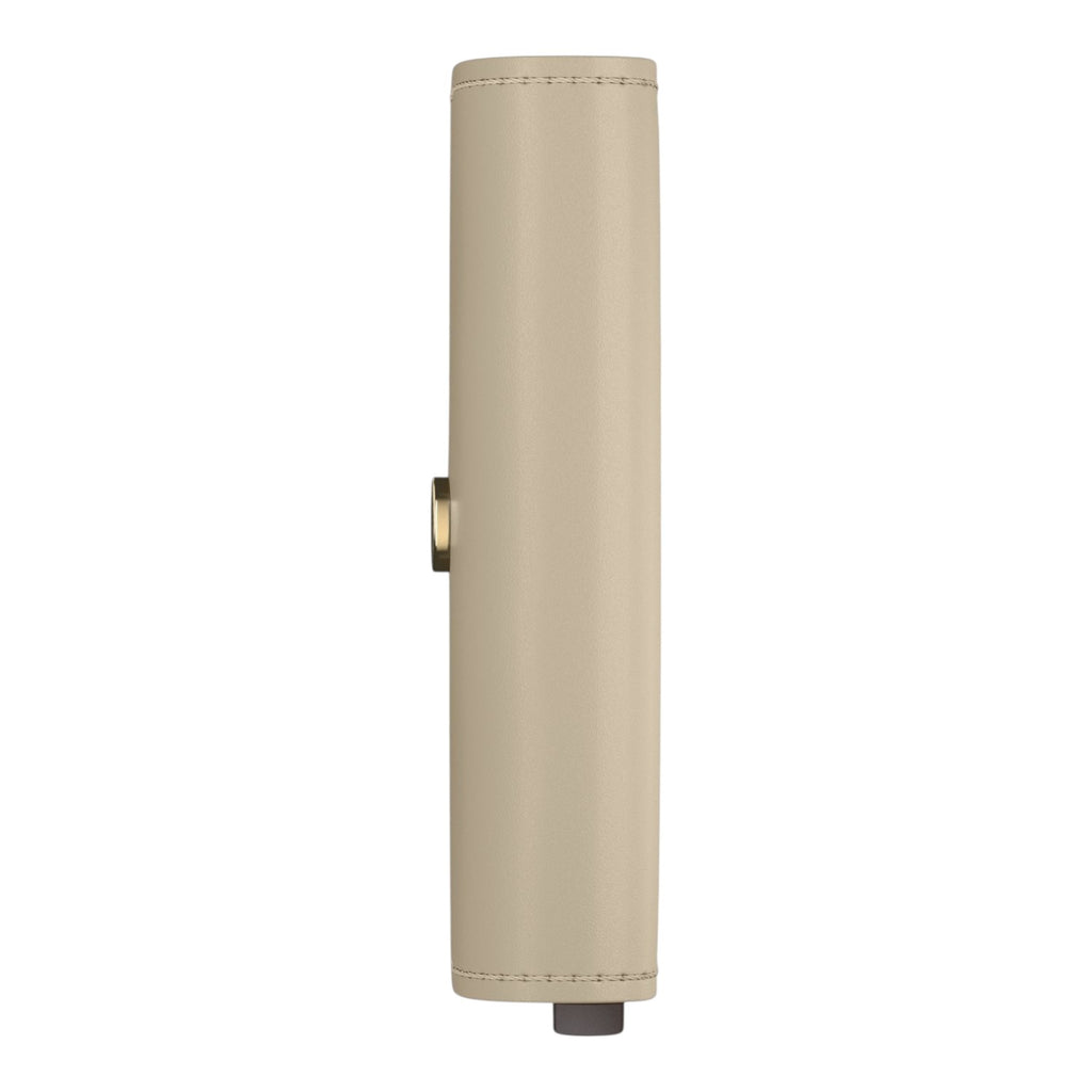 Side view of the Lieblingstasche Envelope Original clutch in beige leather with gold hardware detail