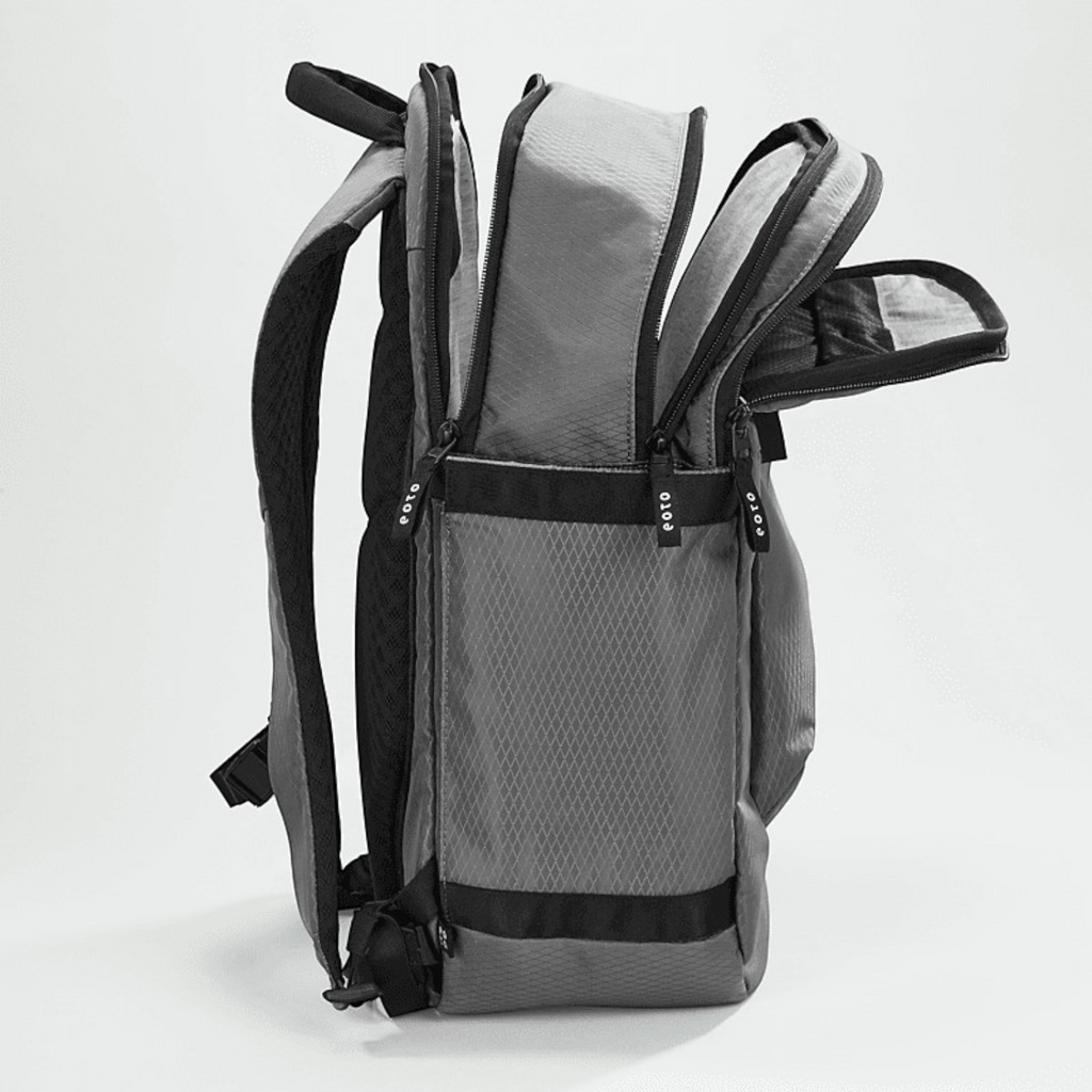 Lieblingstasche eoto Tidy22 grey business backpack with multiple compartments and laptop sleeve, side view