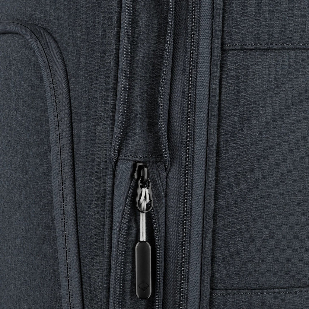 Lieblingstasche KICK OFF trolley suitcase in dark grey with a close-up view of the durable zipper and fabric detail.