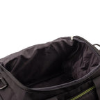 Interior view of the black Lieblingstasche Lightstyler Duffle L with patterned lining and zipper closure