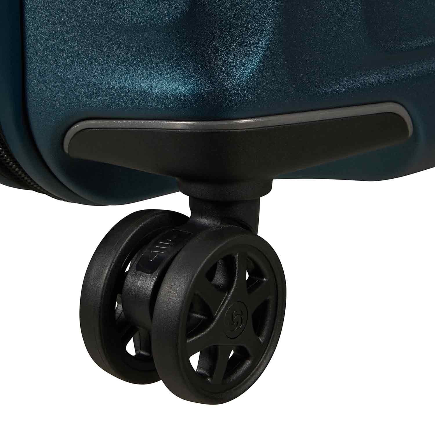 Lieblingstasche NUON Spinner 55/20 Exp suitcase featuring a durable dark teal hardshell and smooth rolling double wheels.