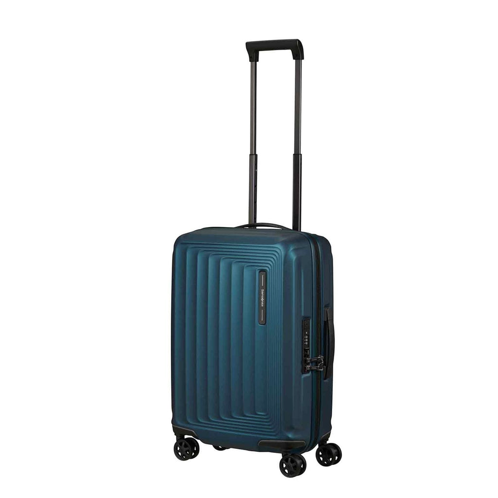 Lieblingstasche NUON Spinner 55/20 expandable carry-on suitcase in dark teal with four wheels and telescopic handle.
