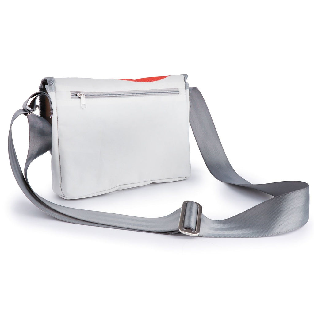 Lieblingstasche Perle white crossbody bag with grey adjustable strap and back zipper pocket