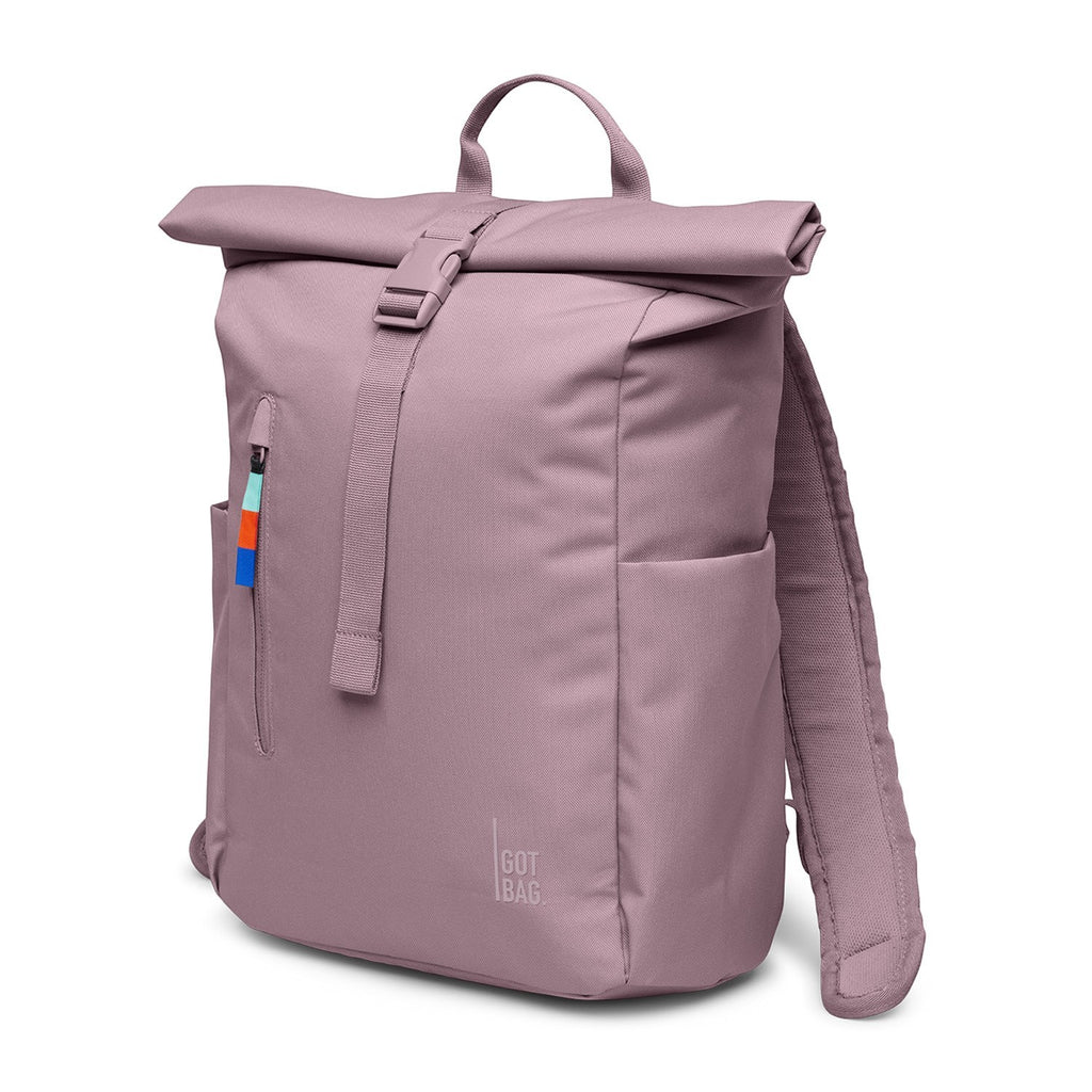 Lieblingstasche Rolltop Easy Small backpack in dusty rose, made from recycled materials, with side pockets and a colorful zipper pull.