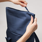 Lieblingstasche Rolltop Easy Small navy blue backpack with zipper detail