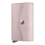 Lieblingstasche Secrid Envelope Original wallet in soft pastel pink leather with a secure snap button closure