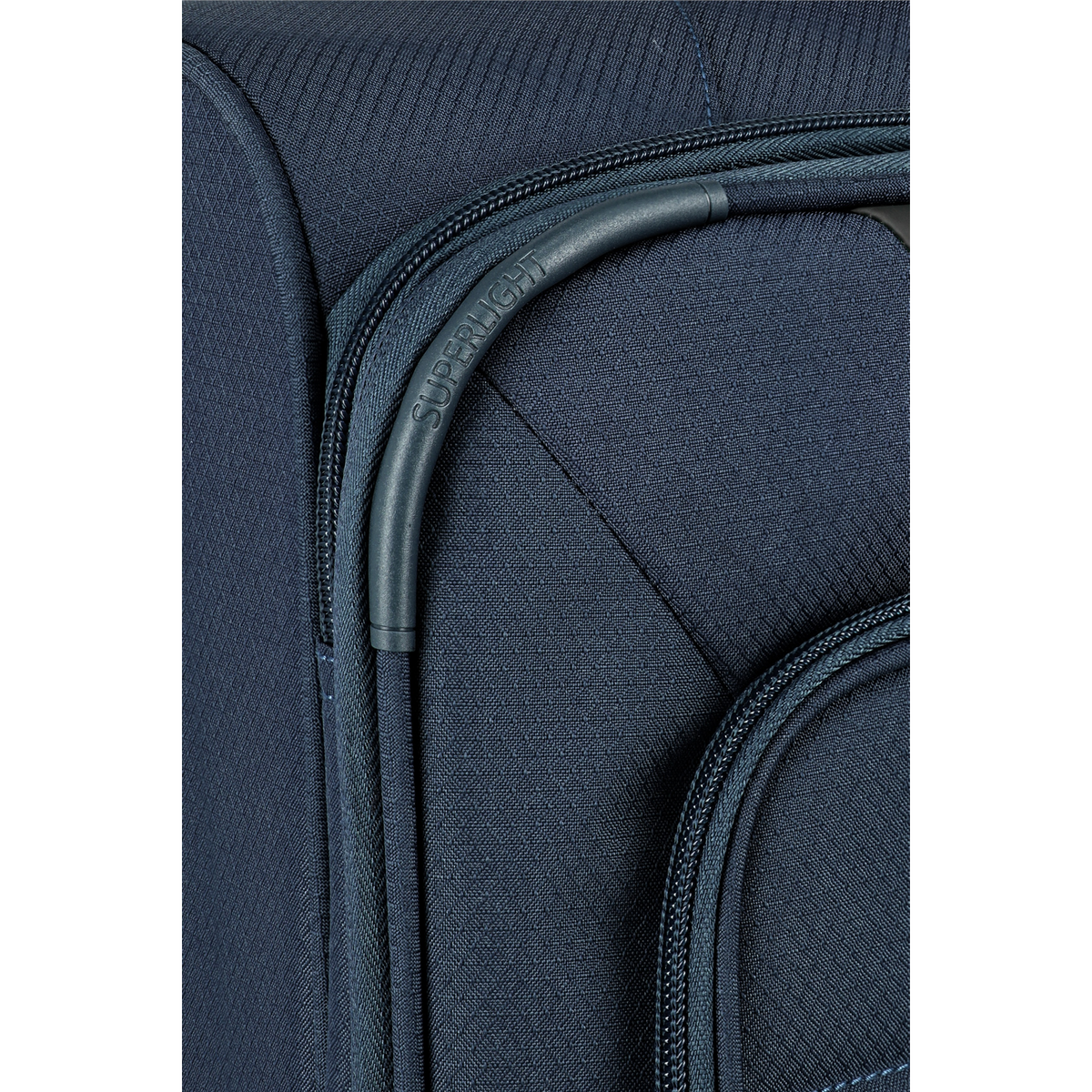 Close-up of the navy blue Lieblingstasche Skaii Trolley 4W S featuring a durable fabric texture and zipper detail.