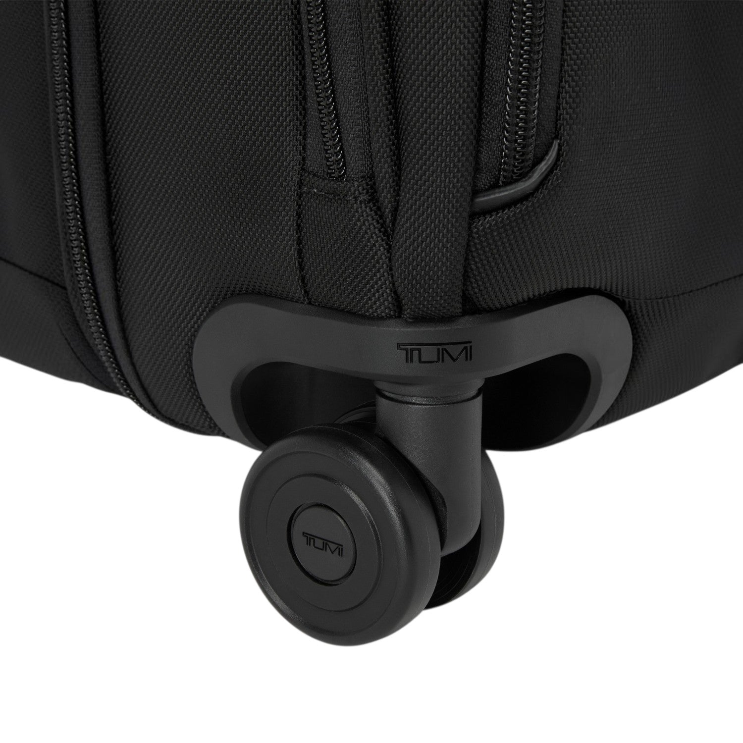 Lieblingstasche Tumi Alpha DLX laptop wheeled brief featuring durable black ballistic nylon and smooth rolling wheels