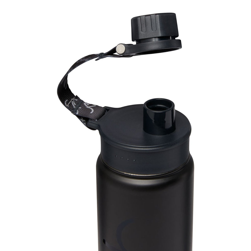 Stainless steel water bottle