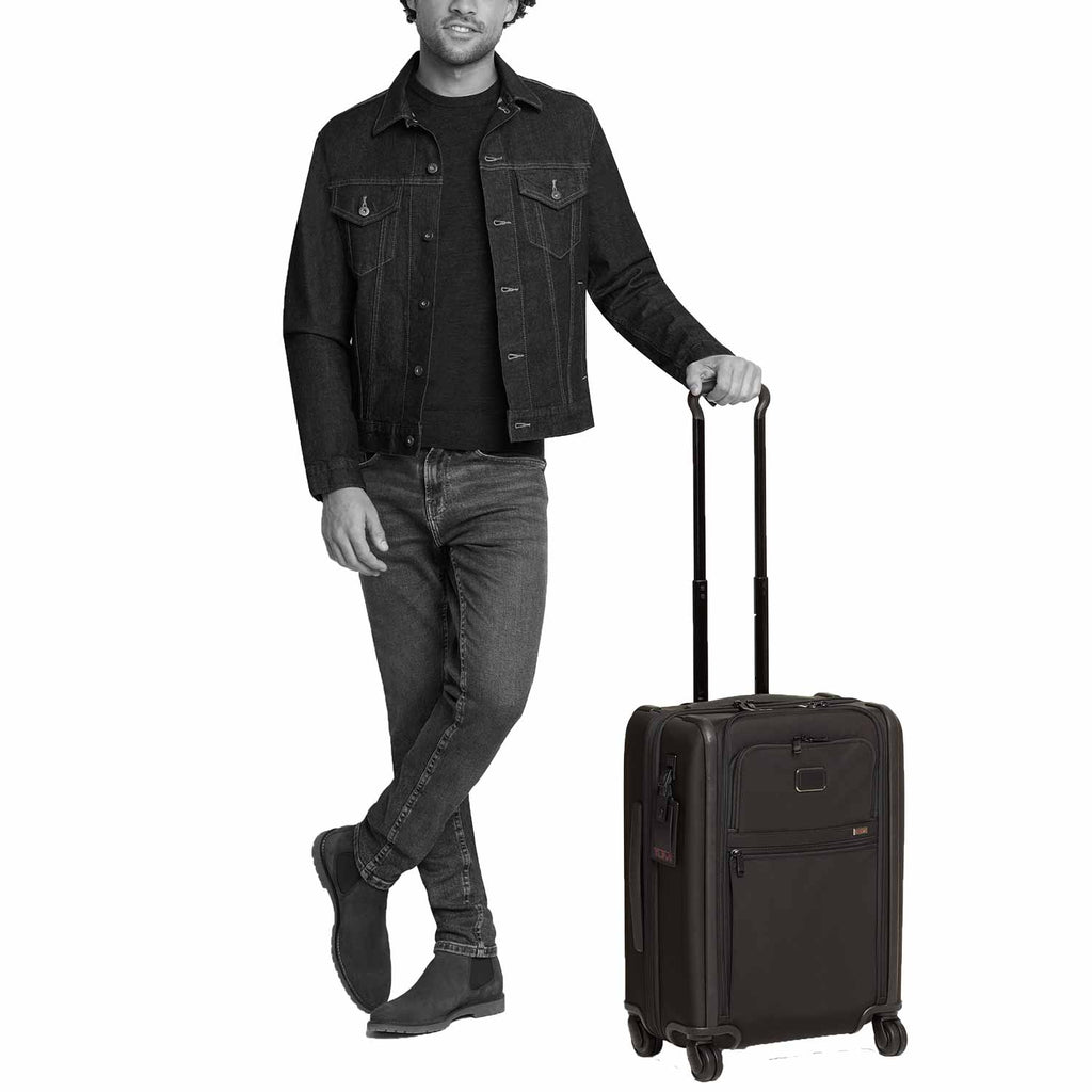 Tumi Alpha Cont Dual Access 4WHL C/O