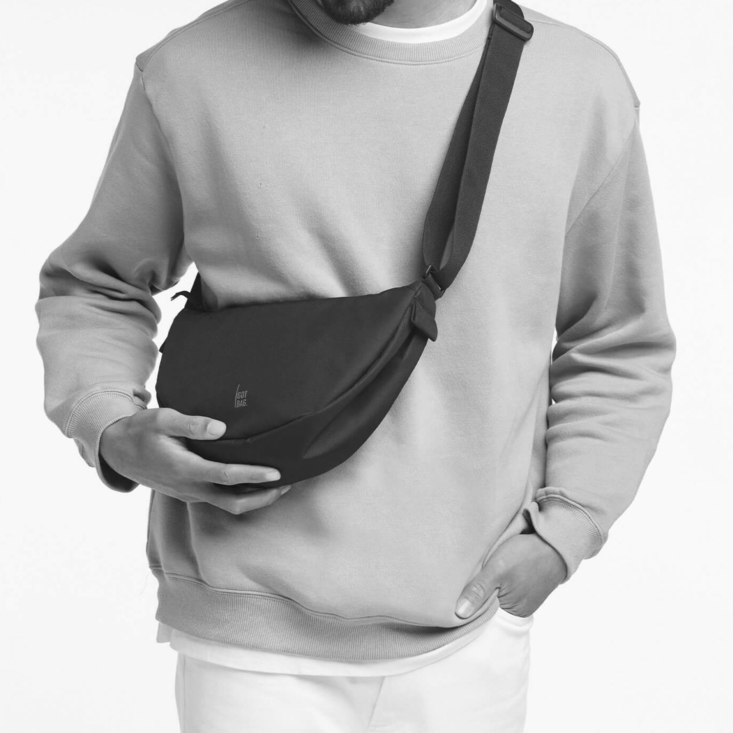 GOT-BAG_Moon-Bag-Small_black-2